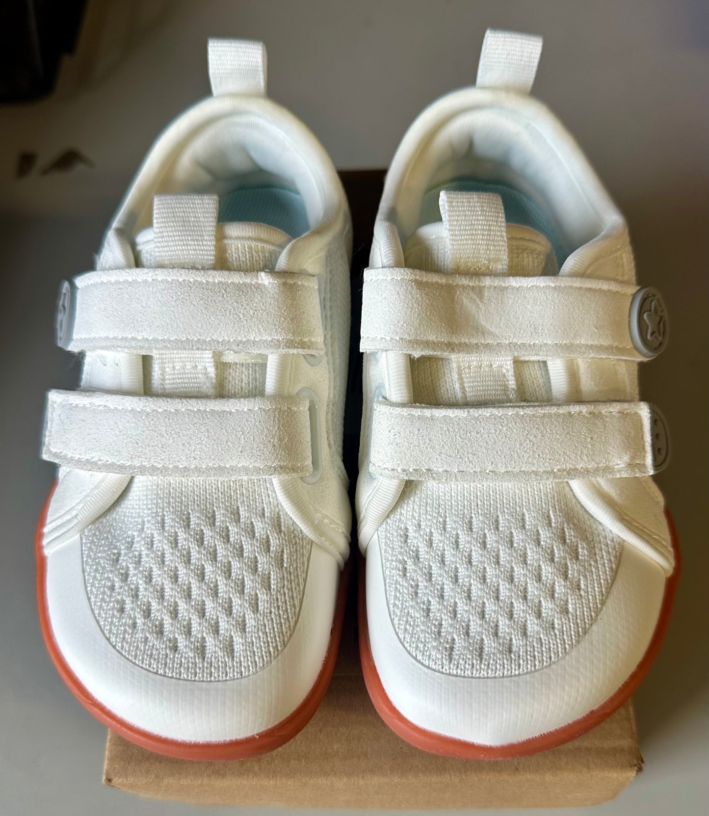 barefoot shoes for kids, minimalist sneakers, soft slippers, non slip with arch support (Size Kids 9.5)
