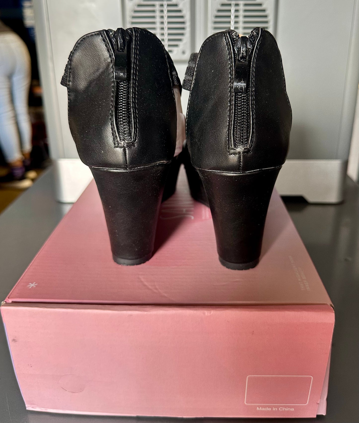 SANDALUP Back Zipper Sandals Wedges Shoes for Women (Size 9)