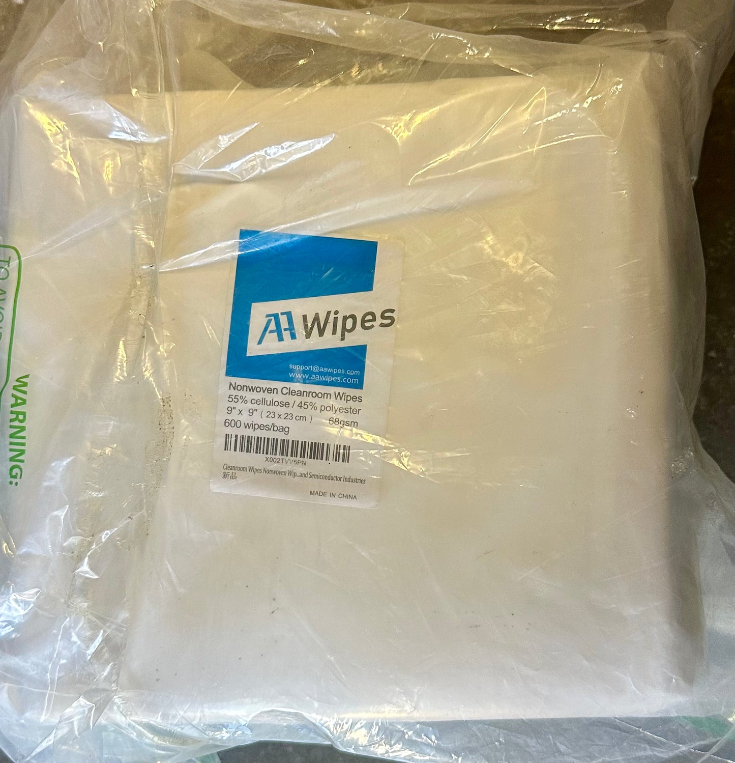 AAwipes Cleanroom Wipes Nonwoven Wipes Cellulose/Polyester Blend (Grade A, 68 Gram,Bag of 600 Pcs) 9" x 9"for Lab, Electronics, Pharmaceutical, Printing and Semiconductor Industries (NW06809-600)