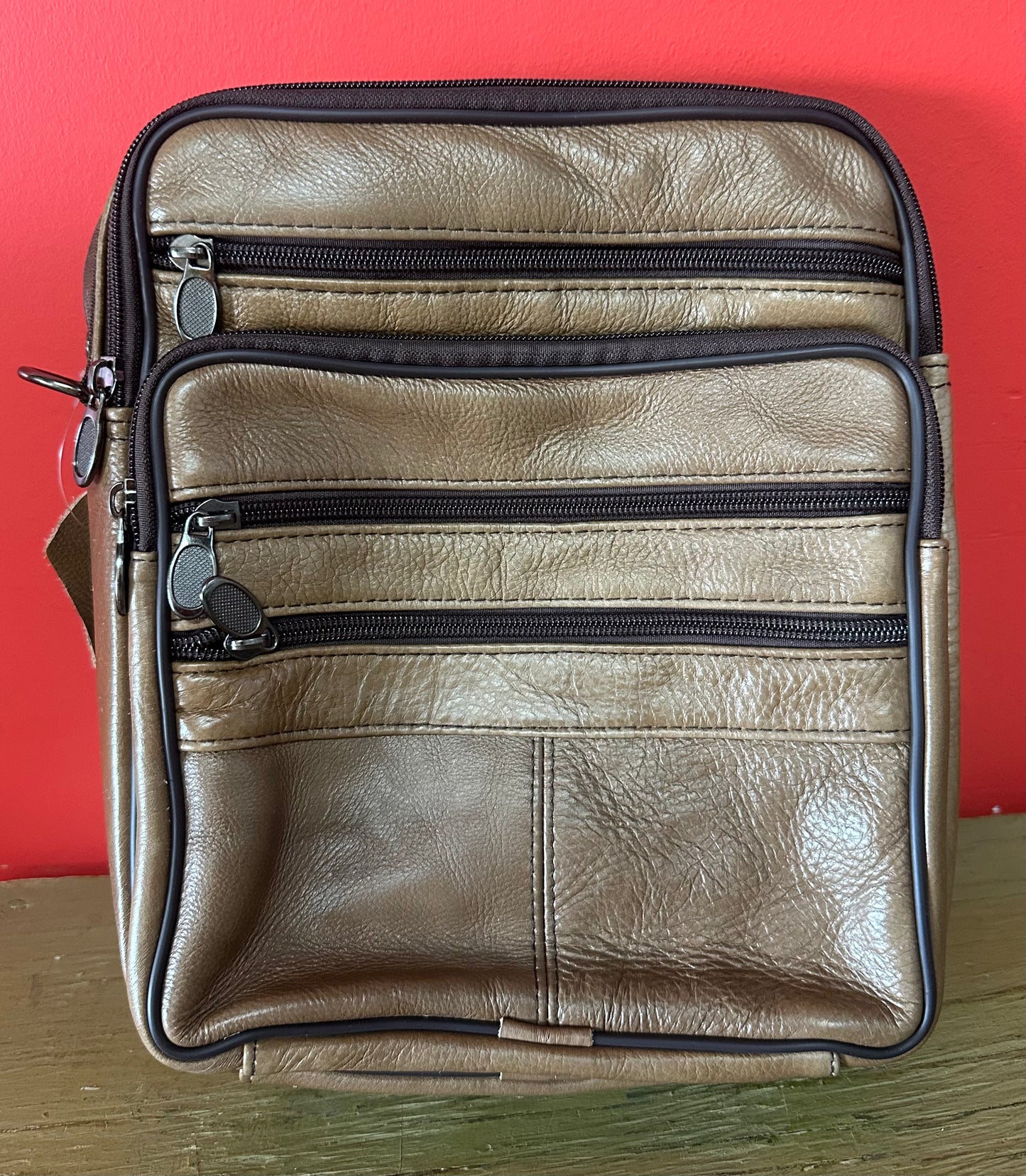 Men’s Leather Crossbody Bag