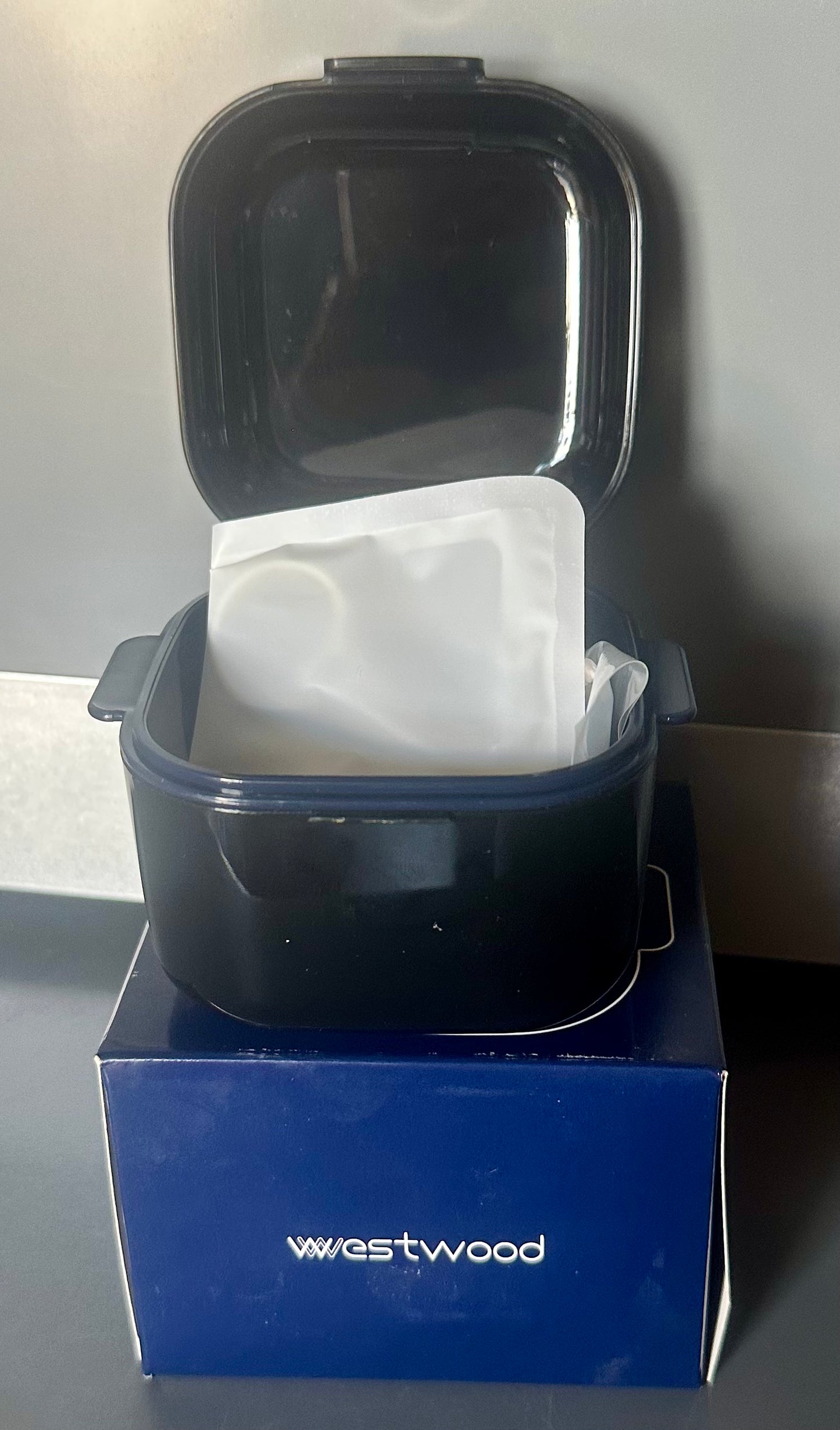 Denture Cup, Dental Retainer Case, Cleaning Box with Strainer Basket, Orthodontic  Bath Box Mouthguard Storage Soaking Holder