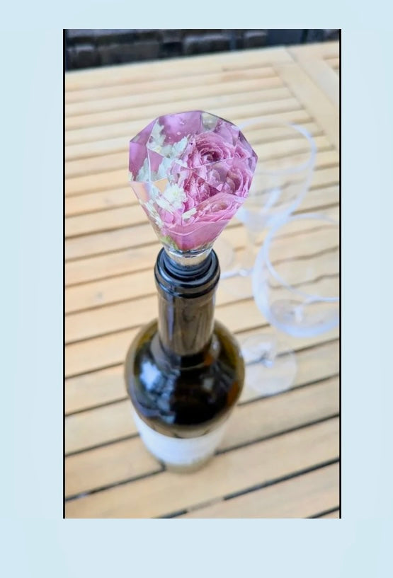 Handmade Floral Resin Wine Stopper