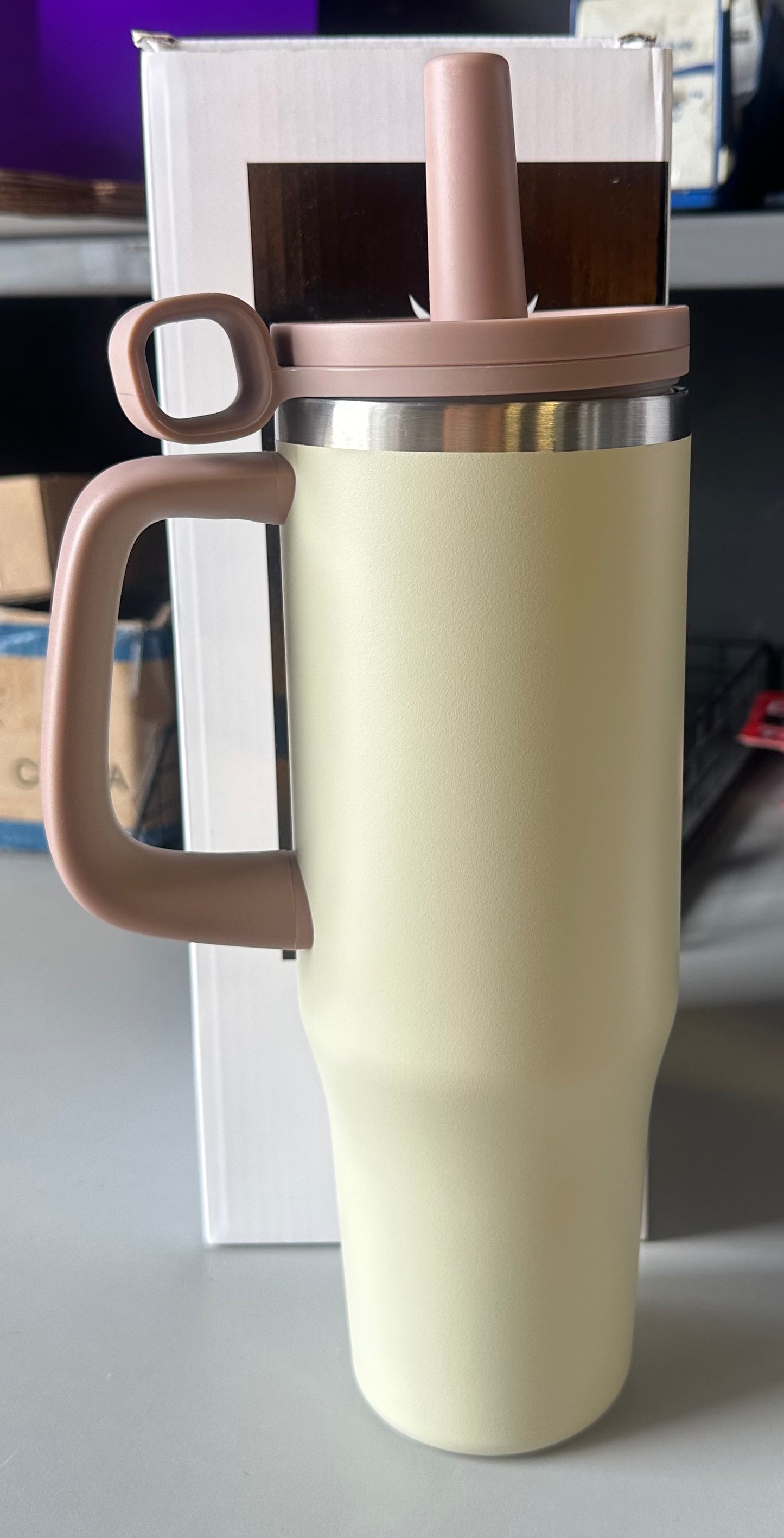 KLASY 40 oz Tumbler with Handle and Straw, Stainless Steel, Double Wall Vacuum Insulated, Dust-Proof Cap Straw Cap, Cupholder friendly, Large Travel Mug for Water, Iced Tea or Coffee, Smoothie and More