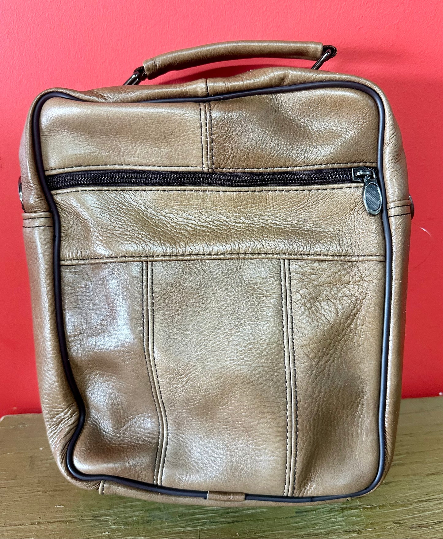 Men’s Leather Crossbody Bag