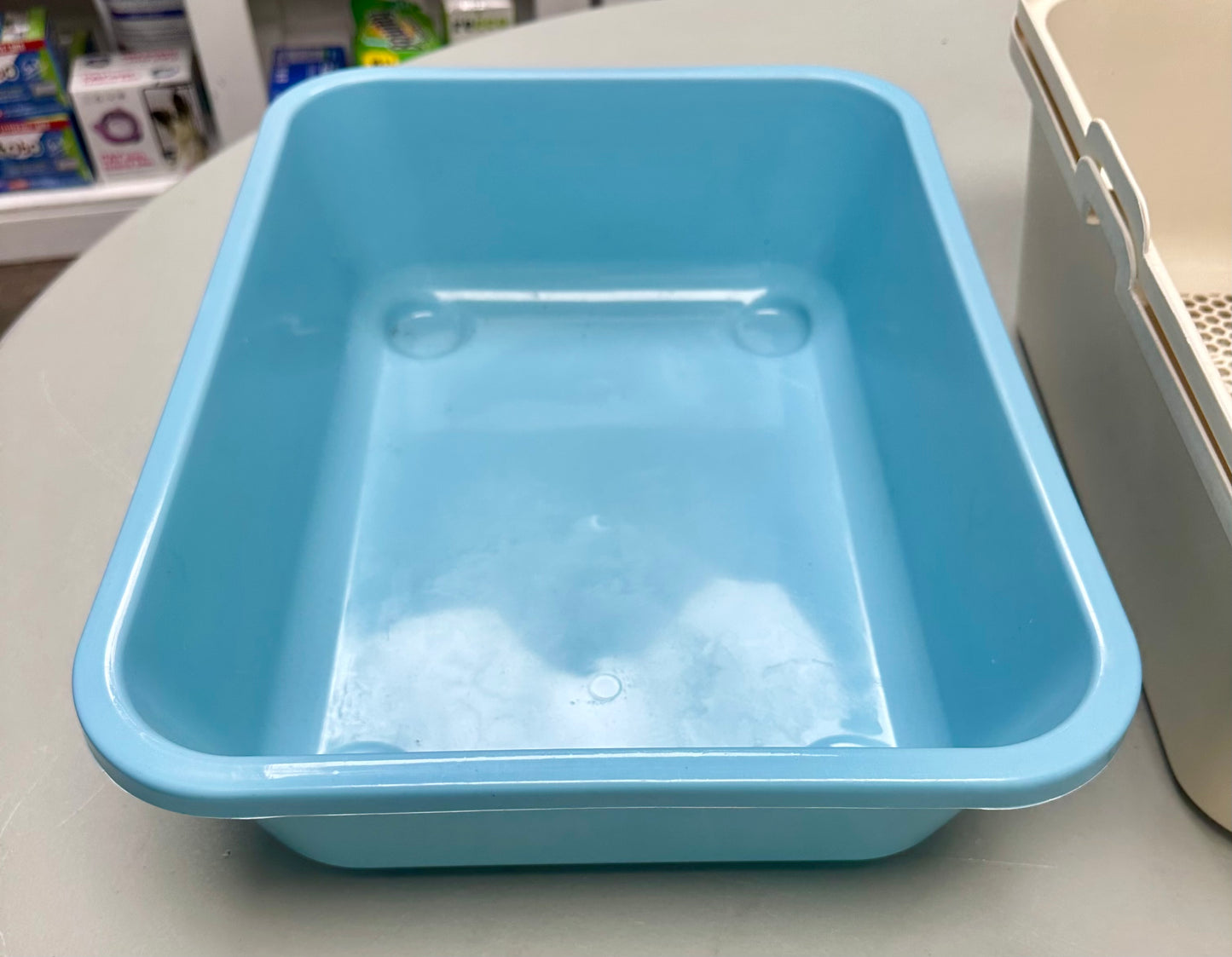 Cat Litter Box with Lid, Fully Enclosed Splash-Proof and Leak-Proof Easy Installation and Clean Litter Box for Cats