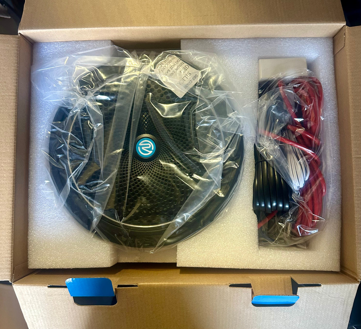 Recoil SL1708 400 Watt 8" Under-Seat Slim Amplified Car Subwoofer+Wire Kit