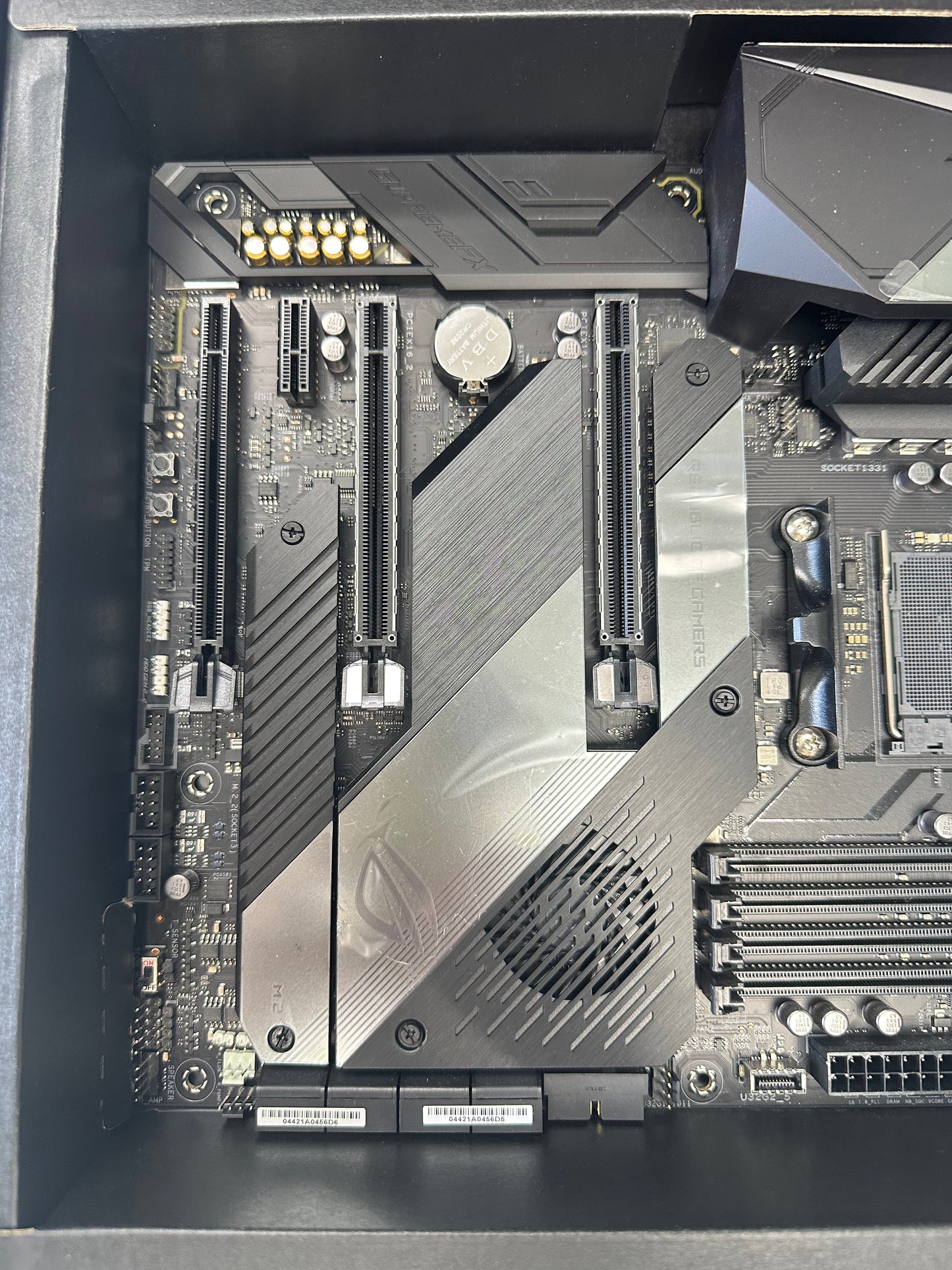 ASUS ROG Crosshair VIII Hero X570 AM4 Gaming Motherboard – Open Box