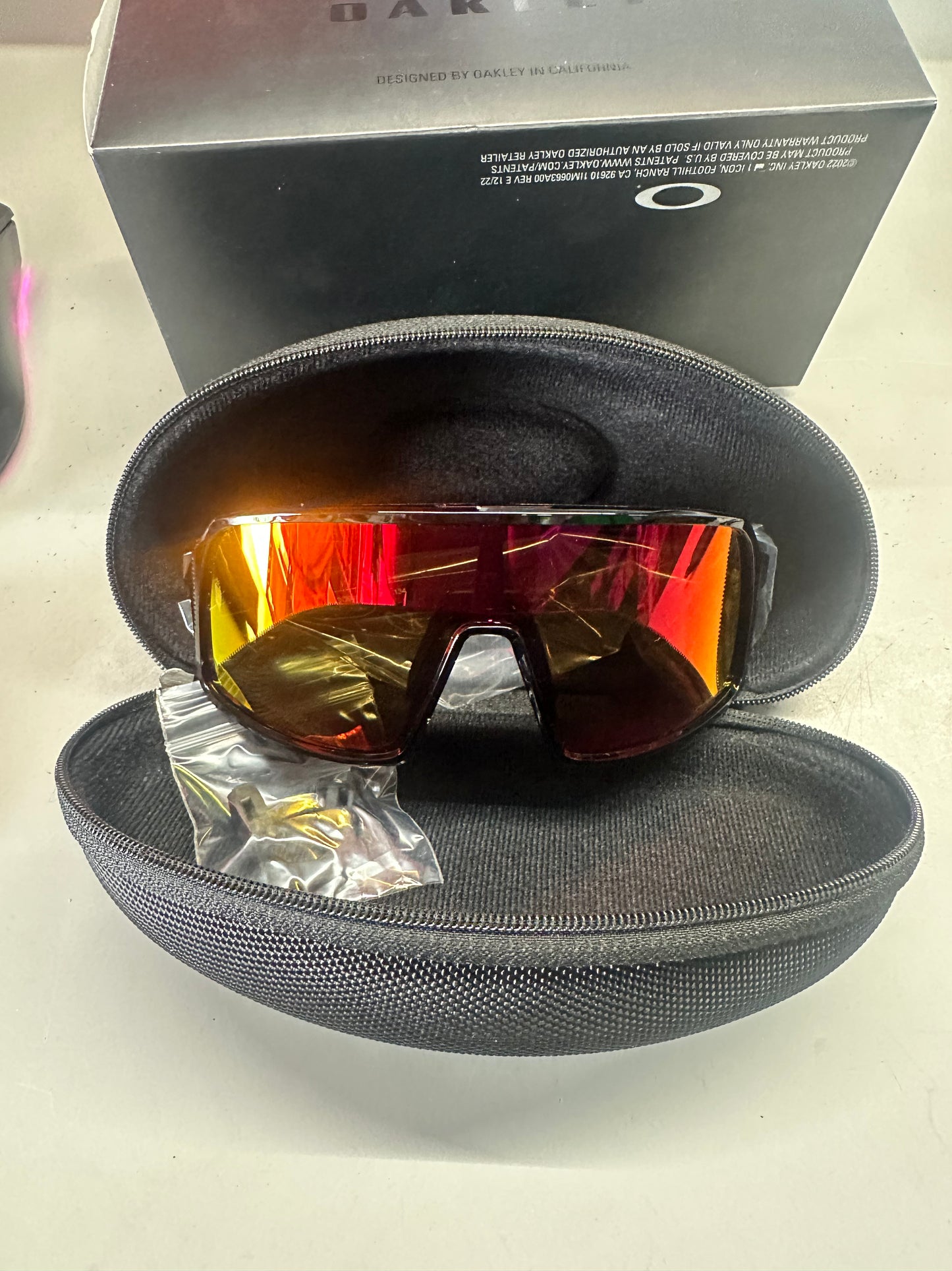 Oakley Oo9462 Sutro S Rectangular Sunglasses